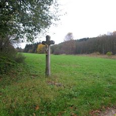 Kříž severně od Kotouně u rozcestí