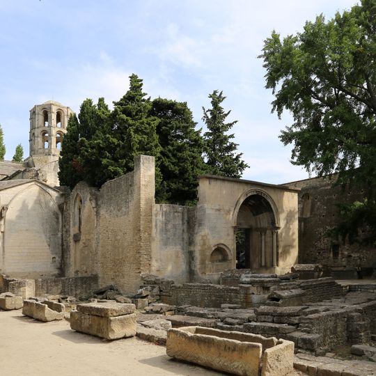Chiesa di San Onorato degli Alyscamps