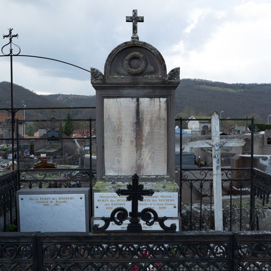 Grave of Burin des Roziers