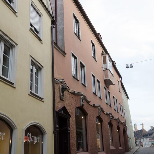 Ehemalige Remise, jetzt Wohnhaus