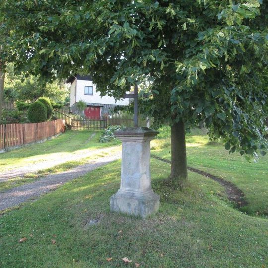 Kříž u rozcestí v Košeticích