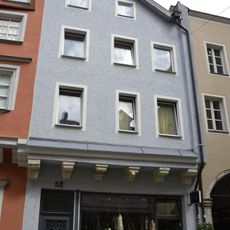 Wohn- und Geschäftshaus