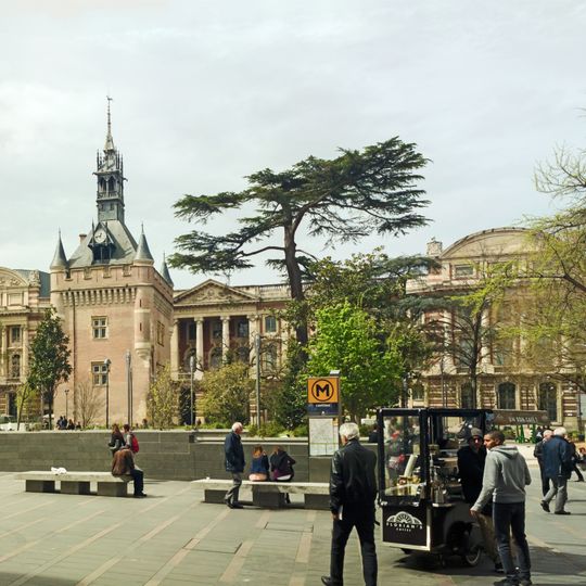 Square Charles-de-Gaulle