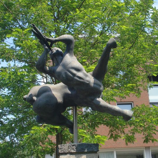 Fluit playing centour