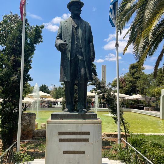 Statue of Eleftherios Venizelos, Nea Smyrni