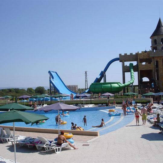 Aqua Paradise Water Park