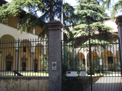 Entrance 0