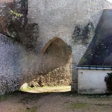 Prieuré Saint-Pierre de Vontes