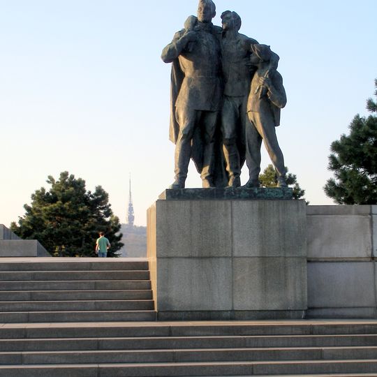 Pamätník Slavín, súsošie II.