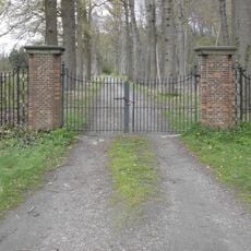 Kasteel Moersbergen: toegangshek zuidingang