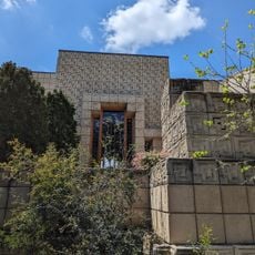 Ennis House