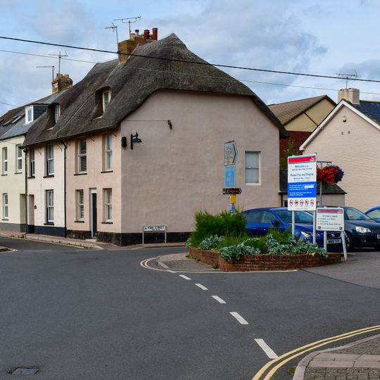 4 And 5, East Street