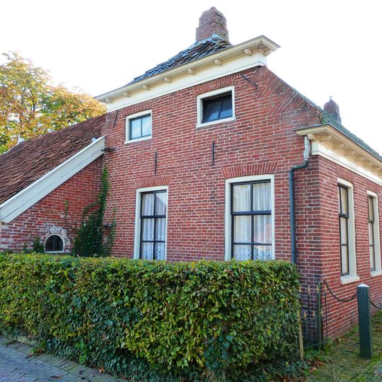 Burg. Brouwersstraat 11