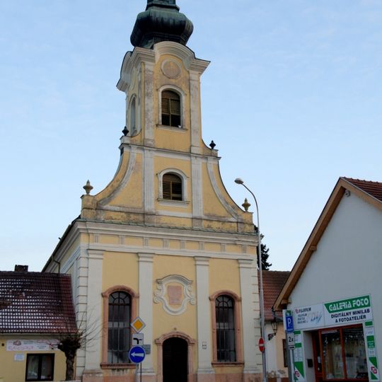 Evanjelický kostol s areálom, kostol