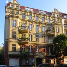 Apartment House no. 35 Apostel-Paulus Street