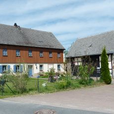 Wohnstallhaus und Scheune eines Zweiseithofes Daube 12b