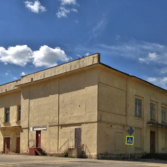 Здание бывших новых торговых рядов