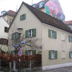 Zweigeschossiges Satteldachhaus