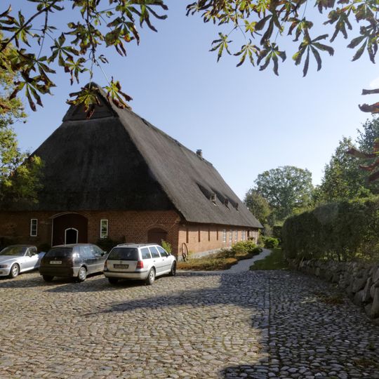 Mühlenstraße 18, Wohn- und Wirtschaftsgebäude