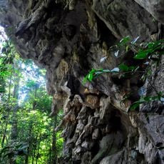 Tham Sakoen National Park