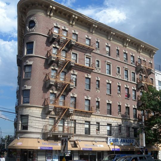 Casa Amadeo, antigua Casa Hernandez