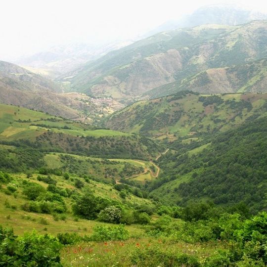 Shahrestān di Khoda Afarin