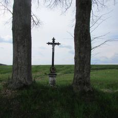 Kříž jižně od Žirova u silnice do Strměch