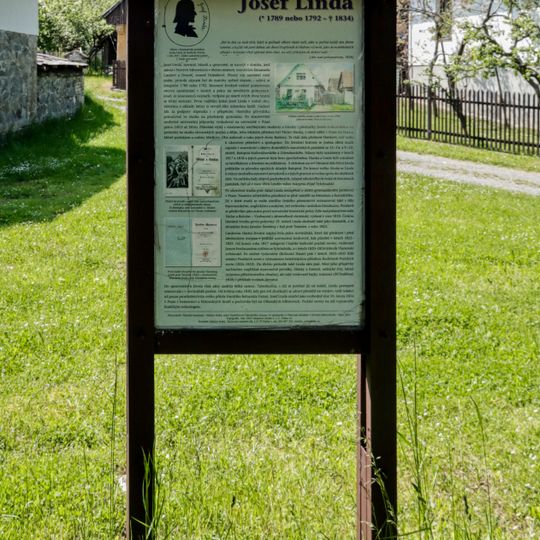 Pamětní deska na rodném domě Josefa Lindy