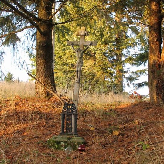 Kříž v Písařově v severní části