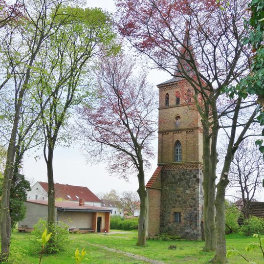 Dorfkirche Brädikow