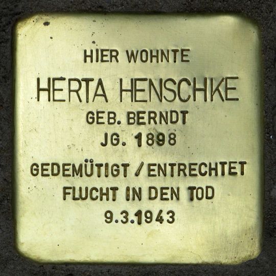 Stolperstein dedicated to Herta Henschke