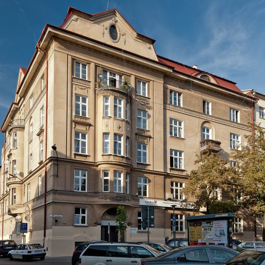 Basztowa 1 / Asnyka 1