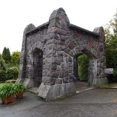 Old bear castle, small (Korkeasaari)