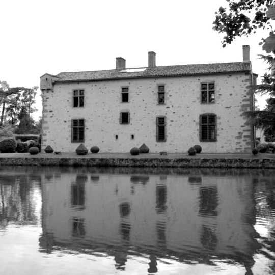 Vieux-Deffend Castle