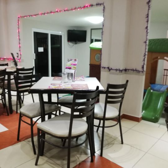 Ok Café y Pozoleria El Mariachi