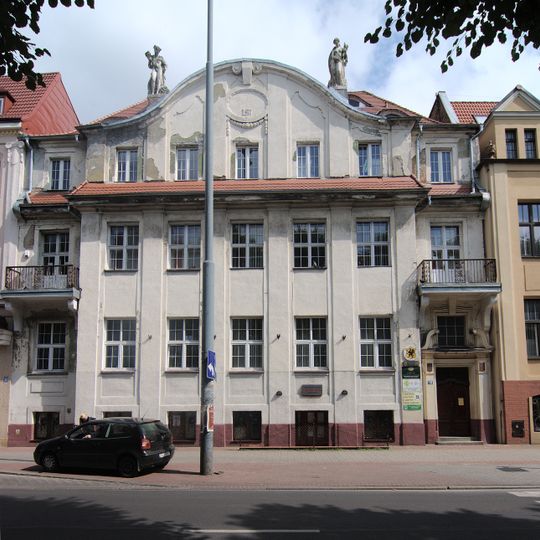 Budynek biurowy, Sienkiewicza 19 w Słupsku