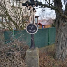 Kříž v Dobříši u křižovatky do Brodců