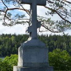 Worship cross (Nikolsky island)