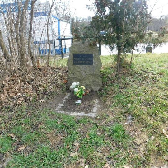 Pomníček Stanislava Hübnera na Císařském ostrově