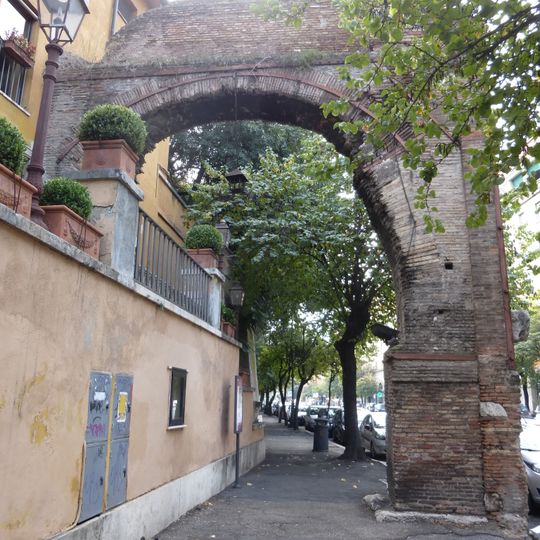 Arco di San Lazzaro