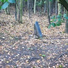 Pomník Františka Forejta u cesty na Milešovku z Černčic