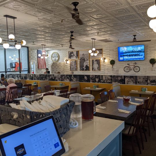 Mama Zoe's