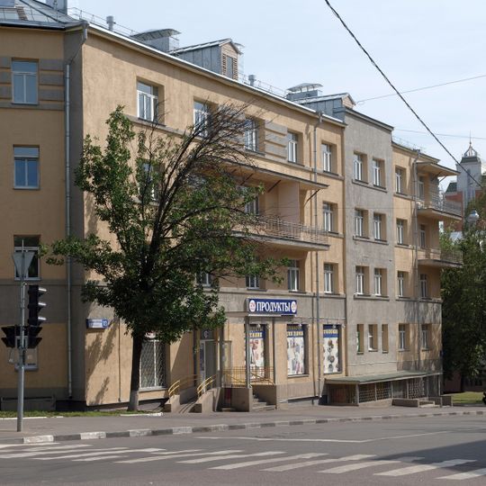 Bolshaya Pochtovaya Street 18