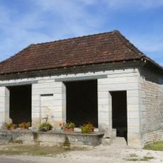 Fontaine-lavoir de Pennesières