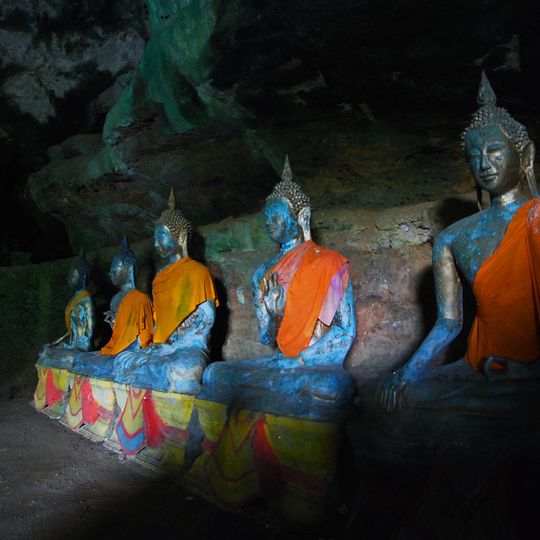 Wat Tham Singkhon