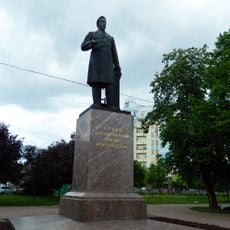 Ալեքսանդր Պոպովի հուշարձան