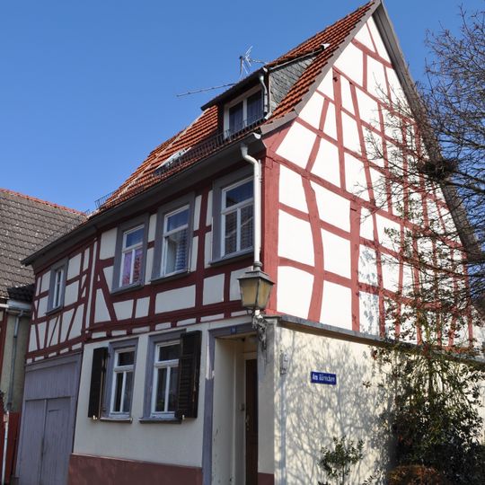 Felix-Lahnstein-Straße 10