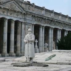 Statue