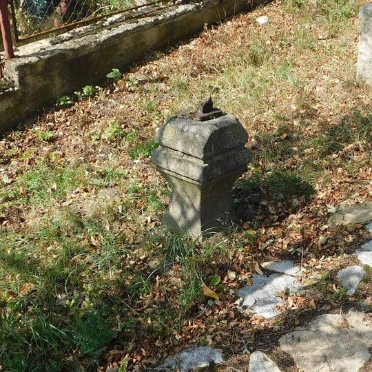 Kříž u hřbitova v Mnichovicích