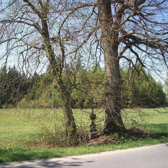 Kříž u křižovatky nad Kozmicemi
